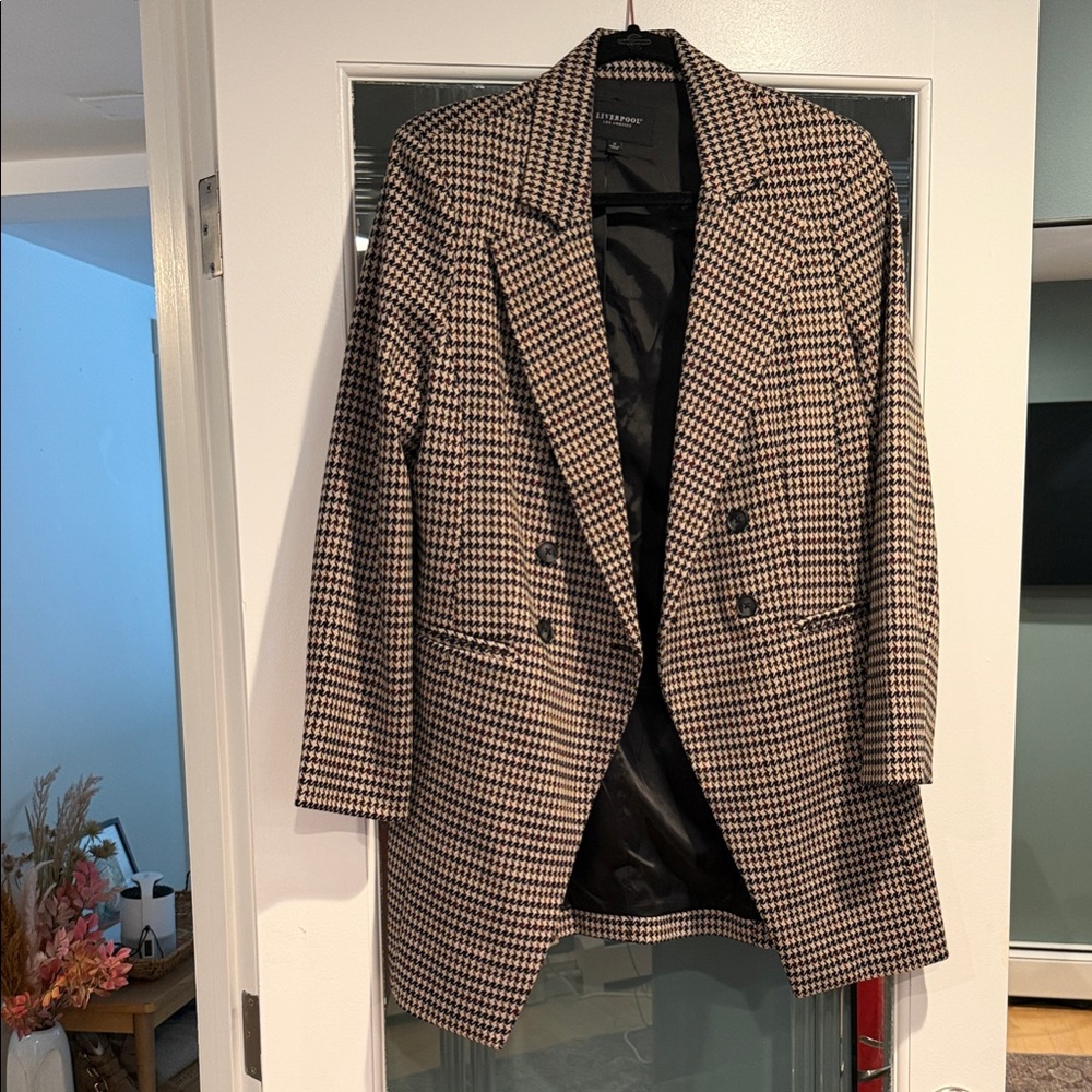 Liverpool Double Breasted Black and Tan Houndstooth Blazer